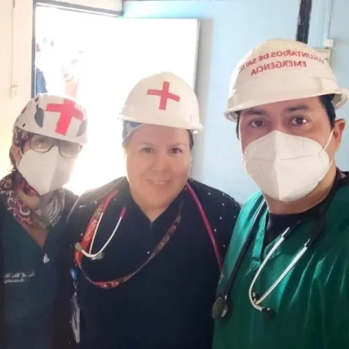 Médicos de la ELAM ofrecieron mil consultas tras incendios en Chile